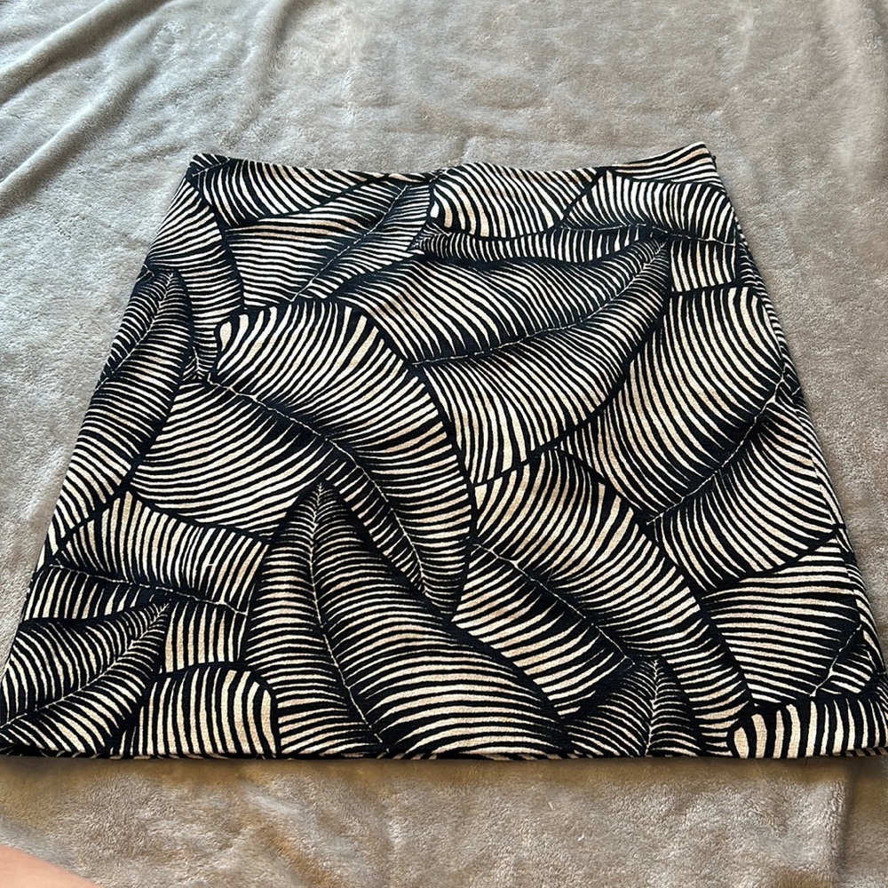Ann Taylor leaf skirt